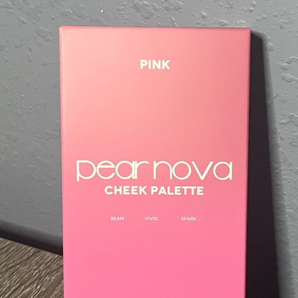 Pear Nova Cheek Palette PINK 3 Shades Beam Cream Vivid Matte Spark Pearl NEW - Picture 4 of 5